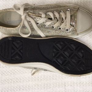 SIZE 8 CONVERSE SEQUINED SNEAKERS